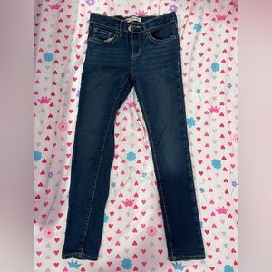 Dark denim Levi size 7 REG